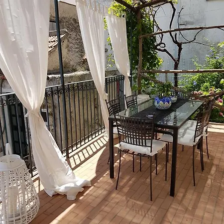 Anna Rosa 度假居 *