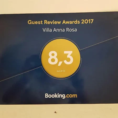 Anna Rosa 度假居 *
